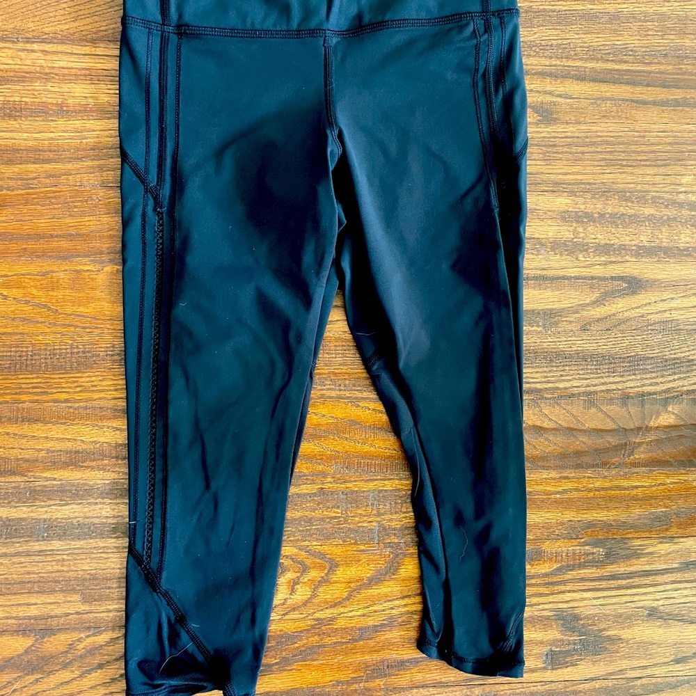 Lululemon Laceup crops